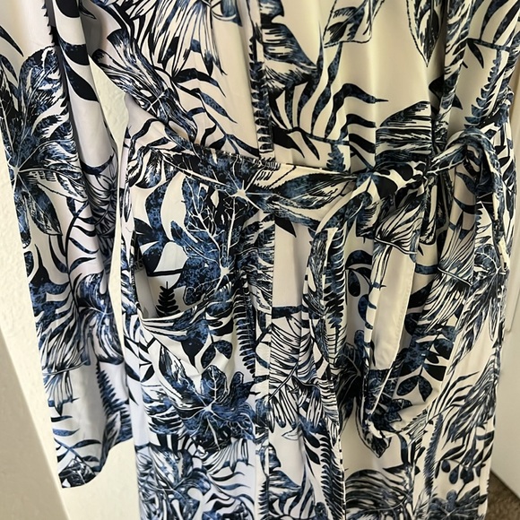 NWT Yarn & Sea Sleep Robe, Size X-Small - Picture 4 of 10